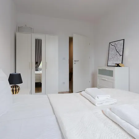 Urban Chic - Wola - Rondo Onz - Luxury - 4 Bedrooms - Pereca Street Apartmán Varšava