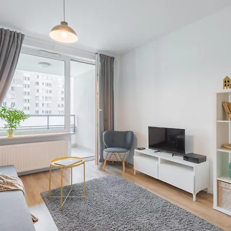 Urban Chic - Wola - Rondo Onz - Luxury - 4 Bedrooms - Pereca Street Warsaw