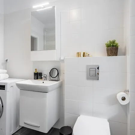 Apartment Urban Chic - Wola - Rondo Onz - Luxury - 4 Bedrooms - Pereca Street Warsaw