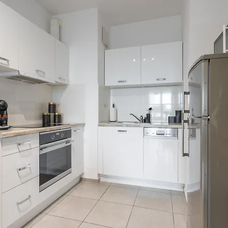 Urban Chic - Wola - Rondo Onz - Luxury - 4 Bedrooms - Pereca Street * Warsaw